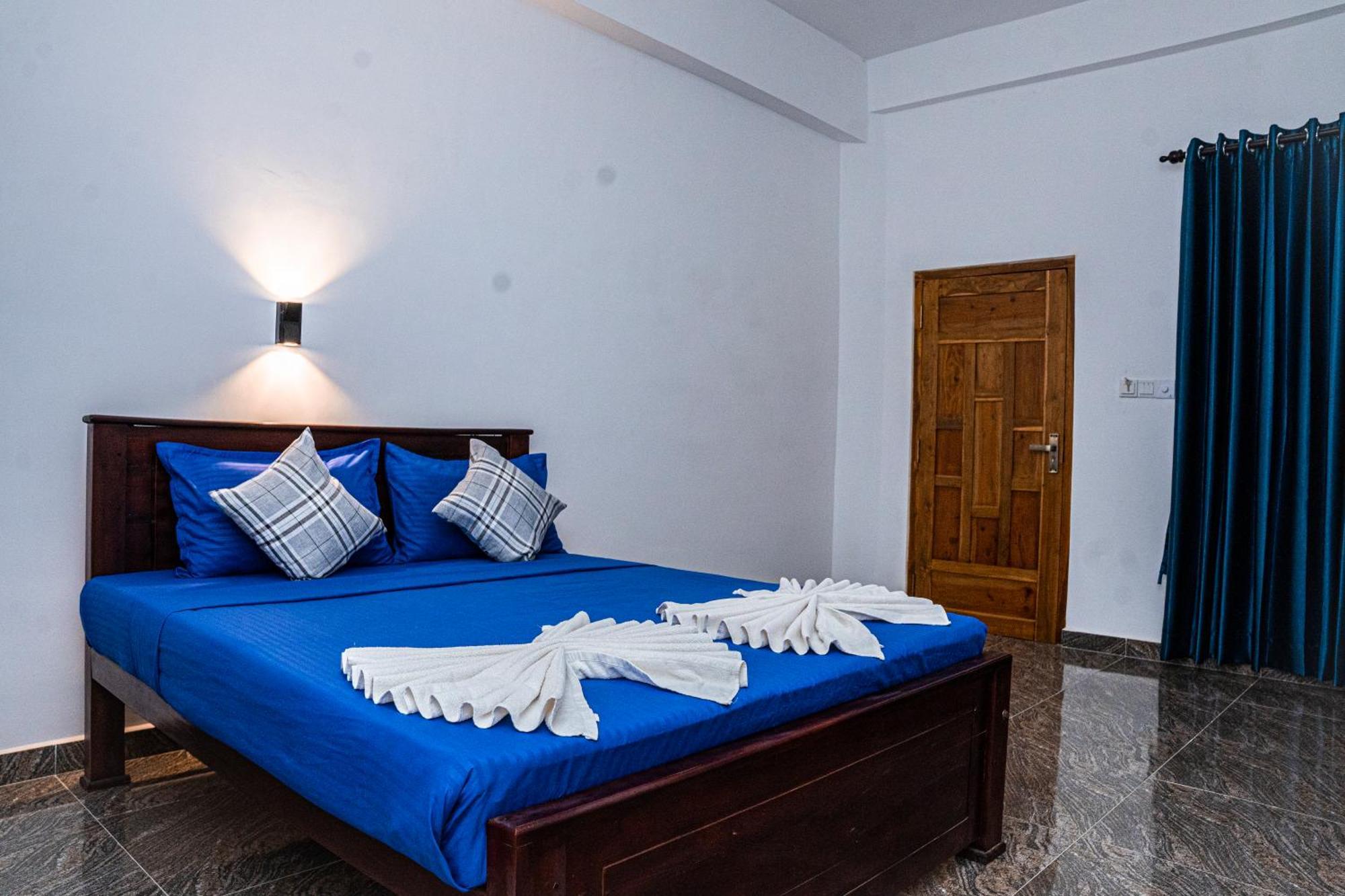 Theevanni Resort Trincomalee Exterior photo